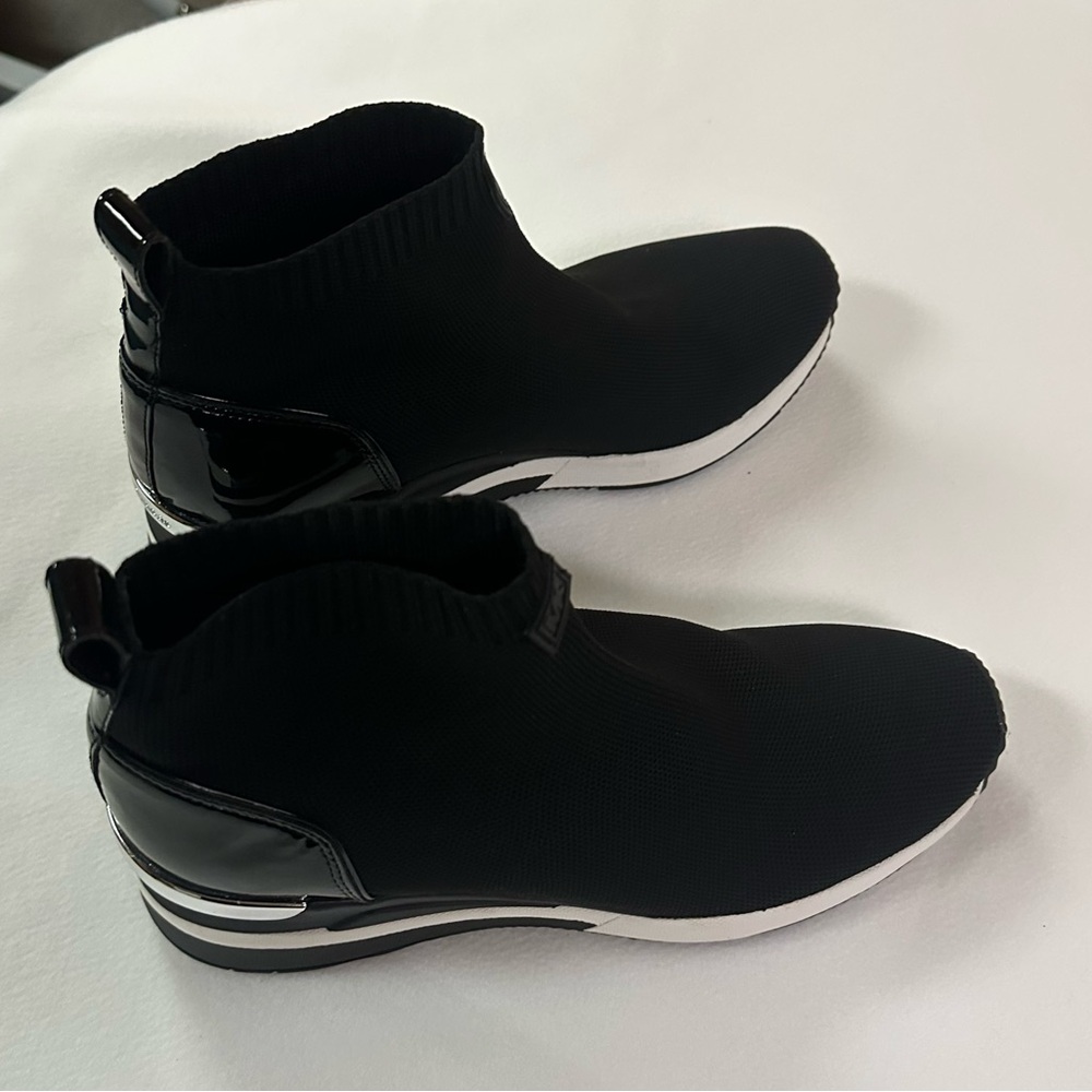 Michael Kors Skylar black fabric booties NWT